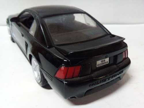 Maisto Mustang Cobra Die Cast Model