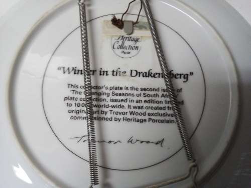 Large Heritage Collection `Winter in the Drakensberg` Plate