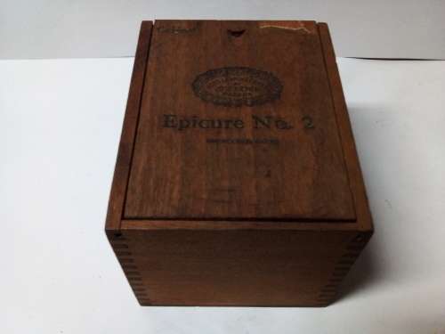 Vintage Cabinet Epicure No 2 Havana Cuba Cigar Box