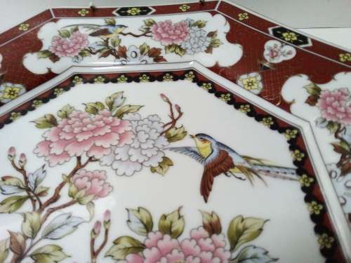 Solid Large Birds and Floral Wall Hanging Plate