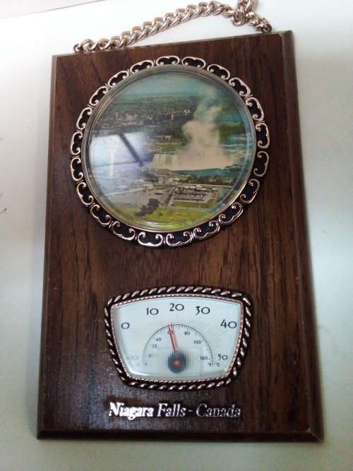 Vintage Niagra Falls Canada Souvenir Wall Hanging