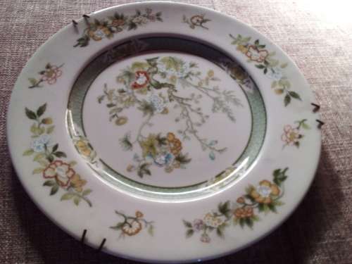 Gorgeous Royal Doulton `Tonkin` Floral Plate