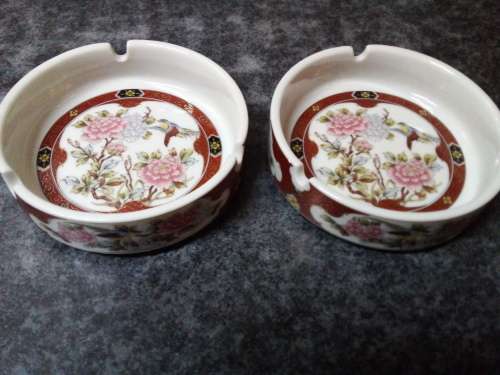 Pair of Oriental Bird and Floral Design Ashtrays