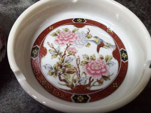 Pair of Oriental Bird and Floral Design Ashtrays