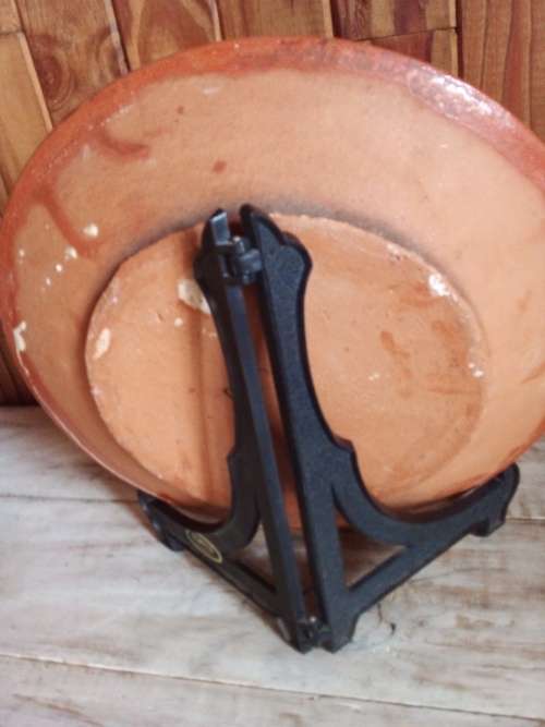 Art on Terracota  - Wheat Cutter