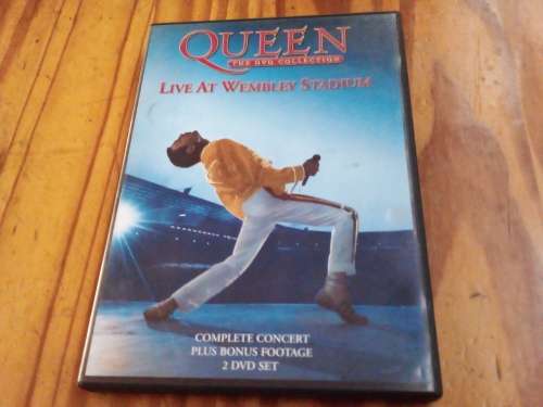 Queen Live at Wembley stadium DVD