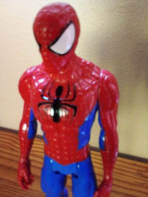 2013 Hasbro Spiderman Figurine