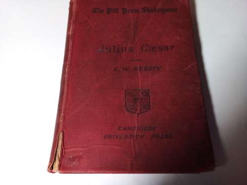1910 Cambridge Julius Caesar Study Book