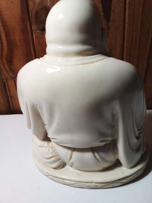 Solid Detailed Ivory Tone Budha