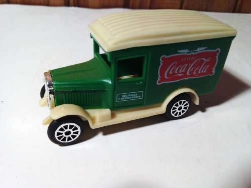 Hard Plastic Vintage Van 8cm
