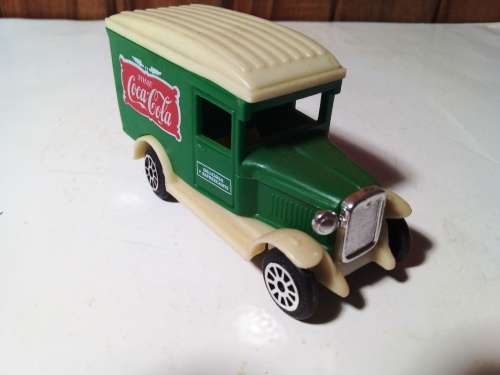 Hard Plastic Vintage Van 8cm