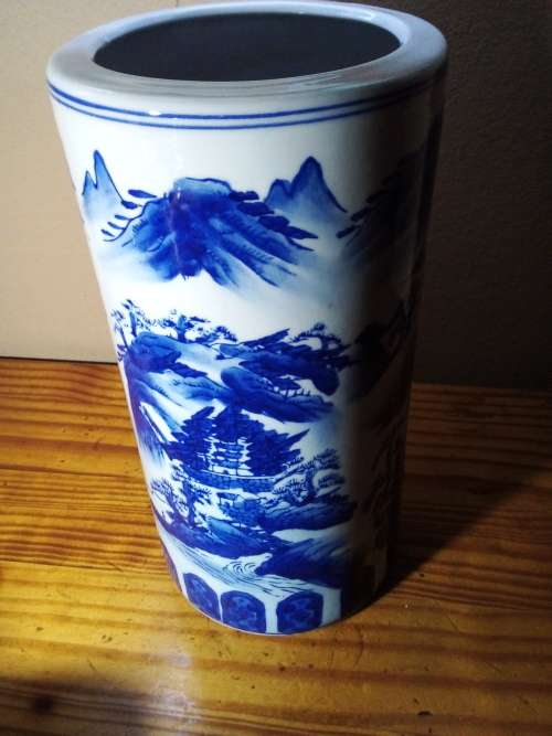 Solid Large Blue Willow Design Vase - No Markings