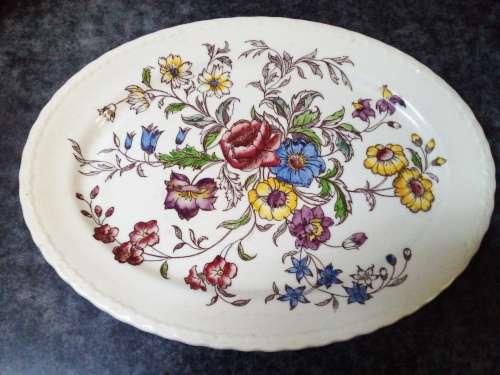 Solid Vernon Kilns from California `May Flower` Platter (S18)