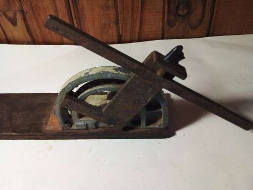 Vintage Degrees Measurement Tool