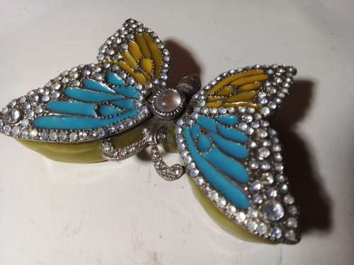 Solid Enamelled Metal Butterfly Shaped Trinket Holder with Stones (S29)
