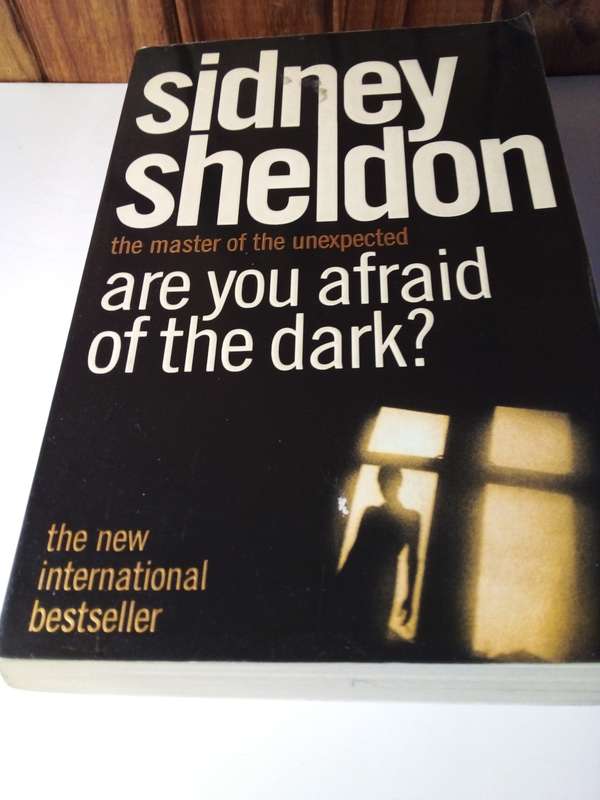 Are you afraid of the dark - Sidney Sheldon - Suspense Novel