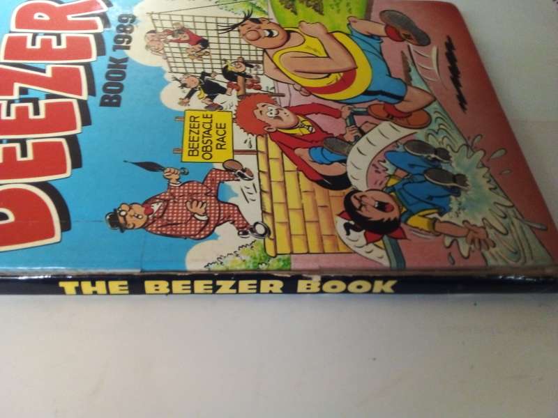 The Beezer Book 1989