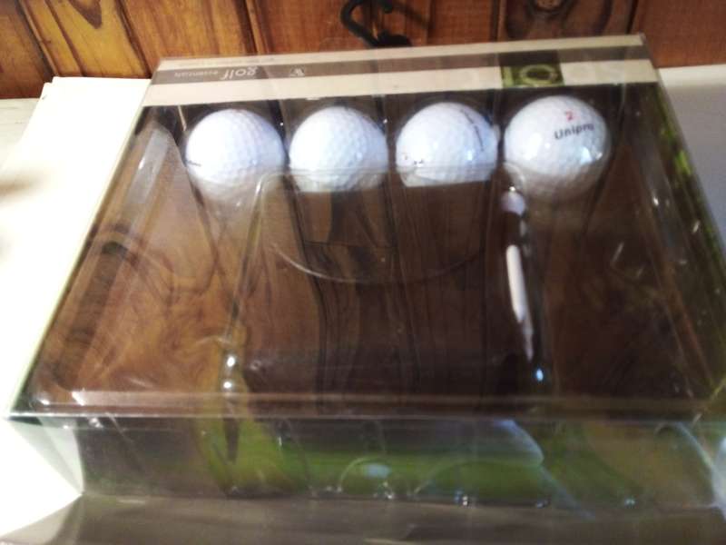 Golf Balls and Pegs Pack