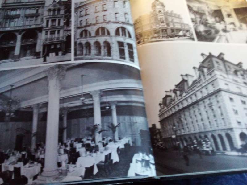 London 1900 - Alastair Service