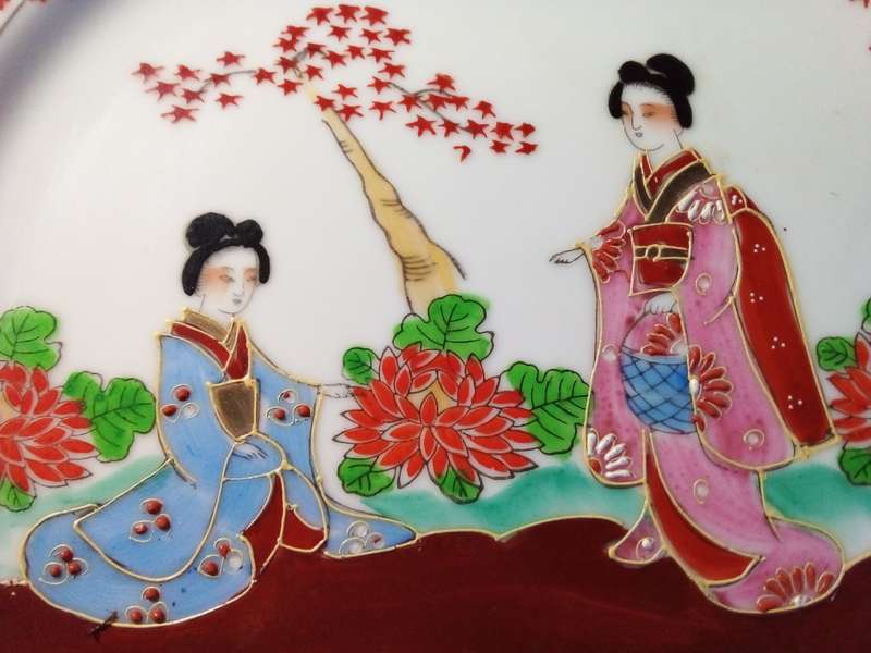 Geisha Girls Oriental Plate with Raised Detail (SP001)