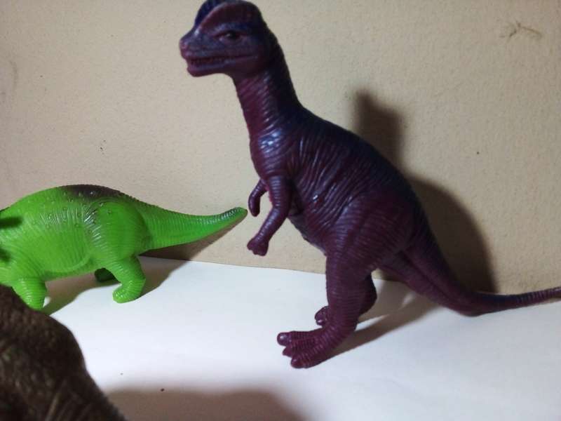 Four Dinosaur Toys (SP023)