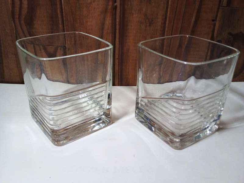 Pair of Solid & Stylish Johnny Walker Whiskey Glasses (SP038)