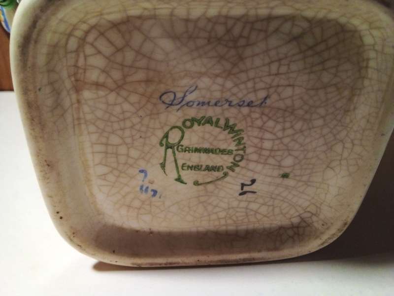 Vintage Royal Winton `Somerset` Floral Basket (SP041)