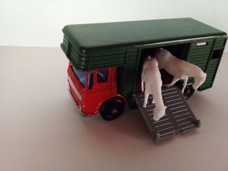 Matchbox Horse Box/Ergomatic Cab Die Cast (SP199)
