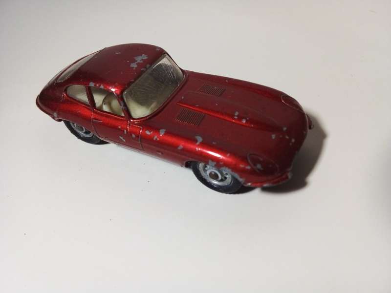 Lesney No 32 `E` Type Jaguar Die Cast (SP214)