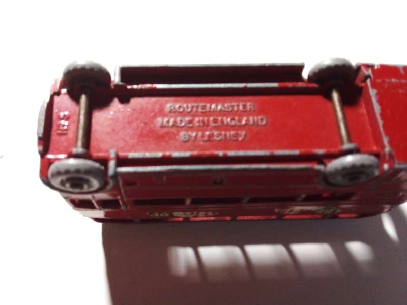 Lesney No 5 Routemaster Die Cast (SP225)