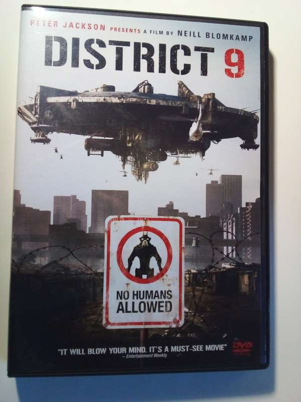 District 9 DVD Movie