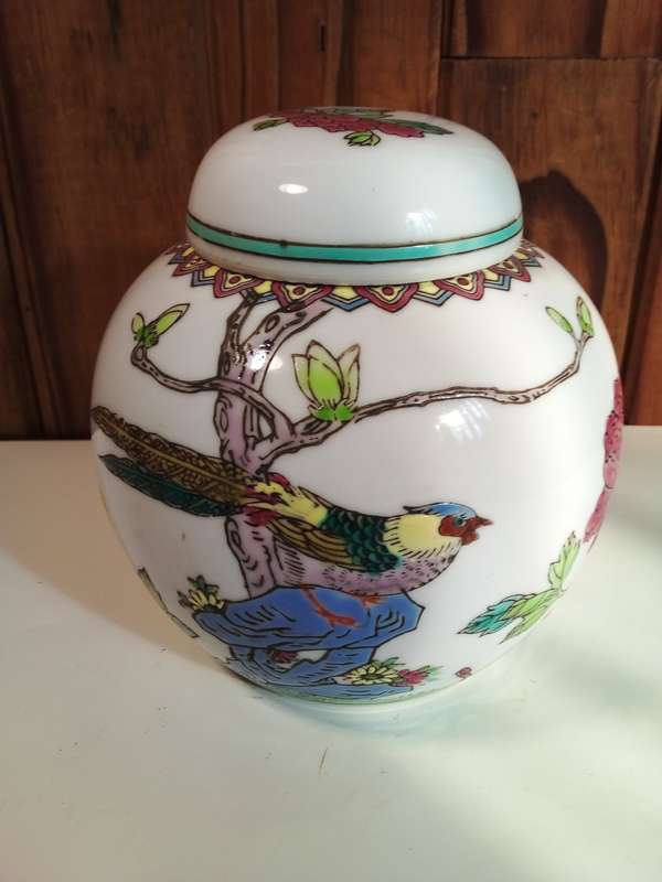 Lovely Smaller Size Artistic Ginger Jar with Markings