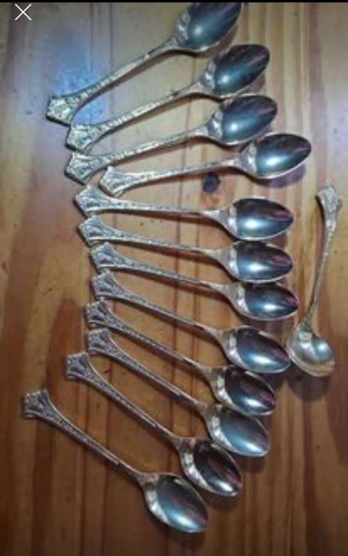 12 x Eetrite Gold Plated Spoons plus Sugar Spoon