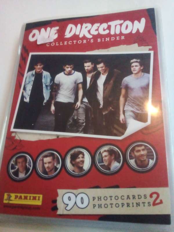 Binder with 90 One Direction Photocards