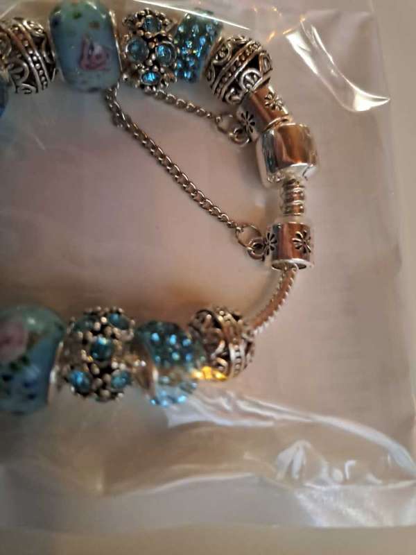 Unique Blue Beads Design Silverplate Bracelet & Charms 18cm