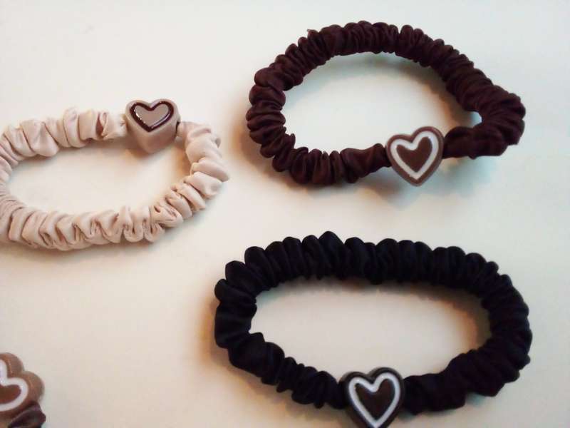 5 x Hair Elastics with Heart Shaped Beads
