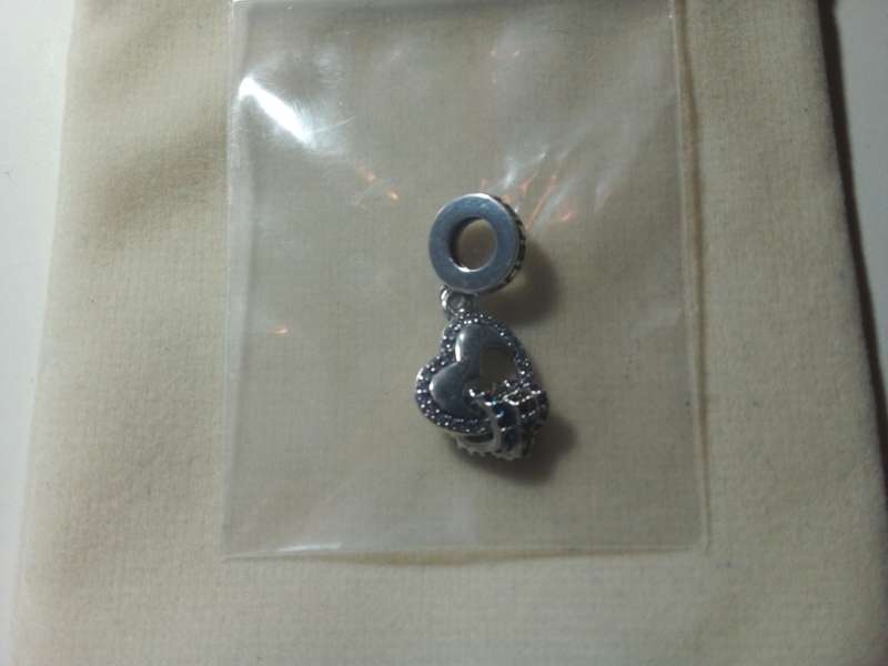 9.25 Silver Heartshaped `Forever` Bracelet Charm
