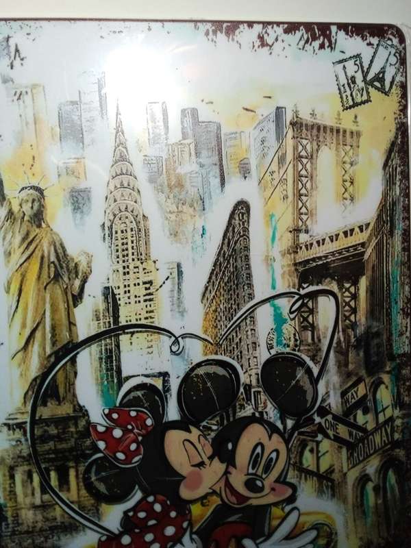 Tin Metal Mickey and Minnie in New York Sign