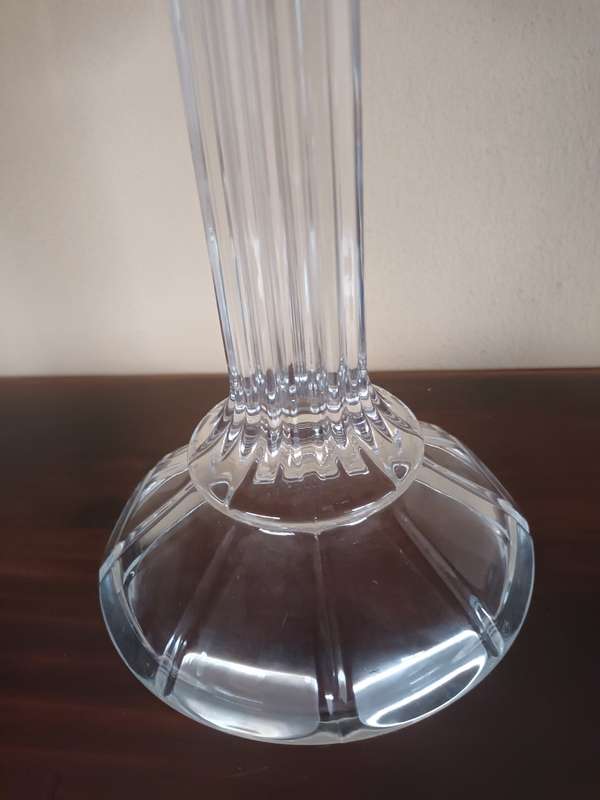 Stylish Solid Glass Candle Stand - Fits Various Sizes