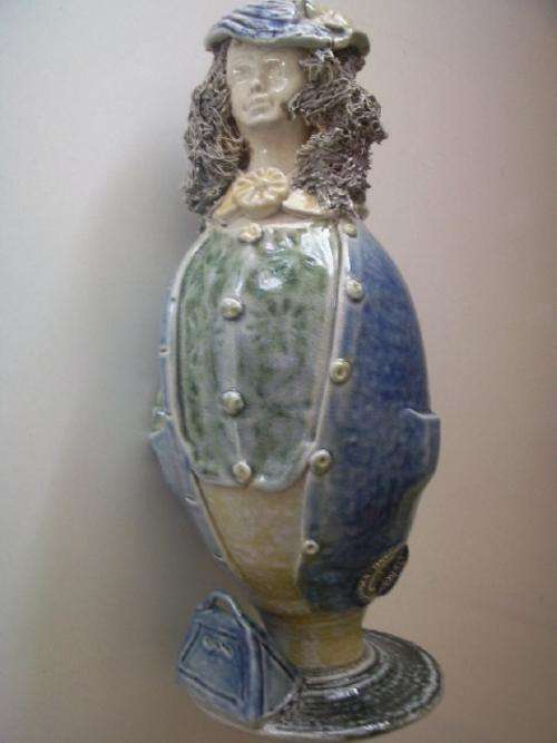 Michael Kennedy Ceramics Ireland - Oval Lady