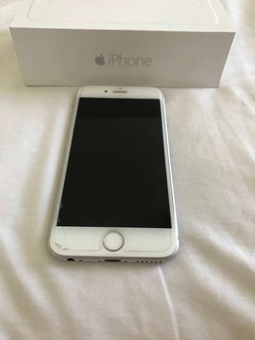 Iphone 6 - 16GB Silver Excellent Condition