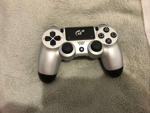 Playstation 4 Console GT Edition