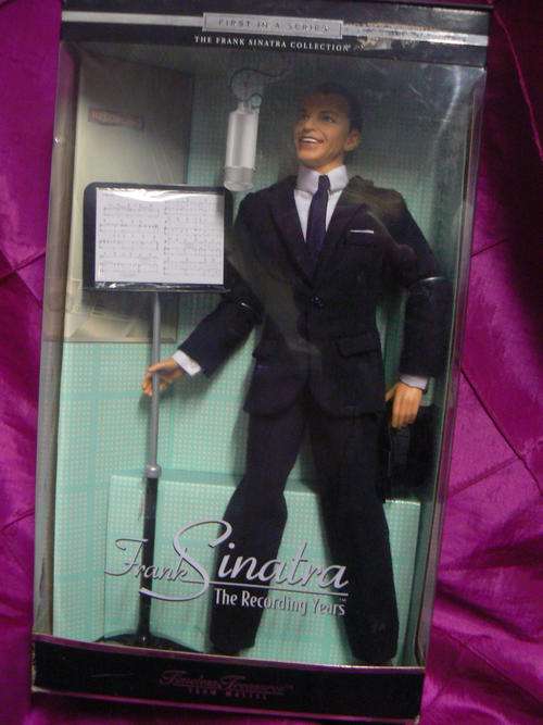 WOW!! FRANK SINATRA COLLECTION FIRST IN A SERIES DONT MISS OUT A MUST SEE !!!!!!!!!!!!!!!!!