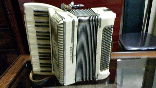 What a accordion not to be miss out on   with excellent sound for the right collector a must