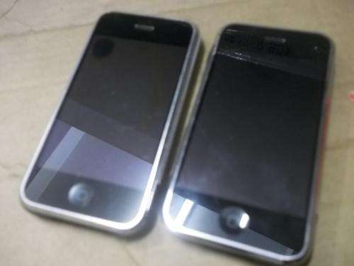 RELISTED LAST 2 X APPLE I PHONES BULK CELLPHONE MADNESS CRAZY START  PLEASE READ WORTH ALLOT