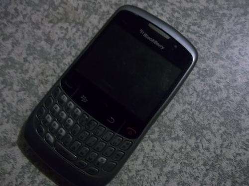 BLACK BERRY  NO 2 PLEASE READ THIS ITEMS COMING FROM CELLPHONE SHOP THAT UP FOR AUCTION