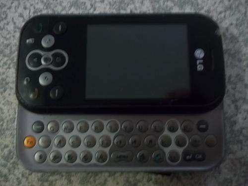 WOW LG PLEASE READ THIS ITEMS COMING FROM CELLPHONE SHOP THAT UP FOR AUCTION CHRISTMAS HERE