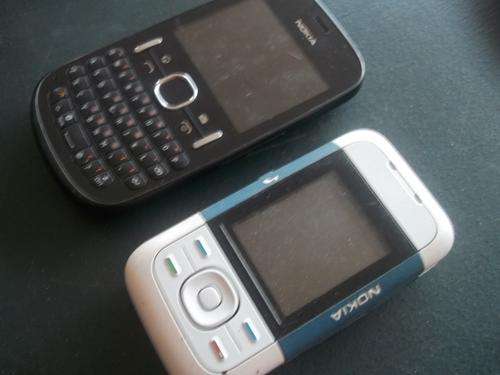 re list last 2 NOKIA PHONES     CHRISTMAS OFFER START R 1 PLEASE READ THIS BARGAIN NOT TO BE MISS
