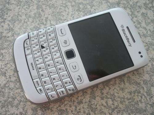 Black berry bold PHONE CHRISTMAS OFFER START R 1 PLEASE READ THIS BARGAIN NOT TO BE MISS