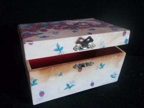 VINTAGE MUSIC BOX Start at R 1    !! $$ Clearance $$ All must GO! $$